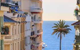 Le Clio Carré D'Or Beach Apartment